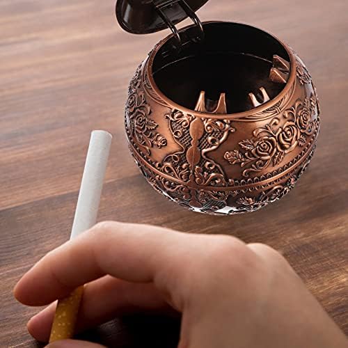 Wakauto гроздобер ветровитска пепел со метални преносни цигари во форма на капакот на капакот
